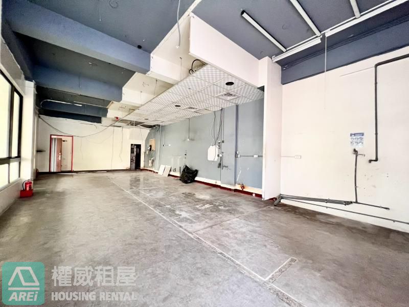 💎楠梓高雄大學|家樂福商圈｜顯目金透天三角窗