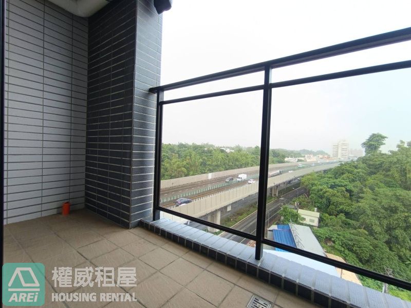 首綻|近88快速道路|近桂林生活圈|全新兩房兩衛附平車