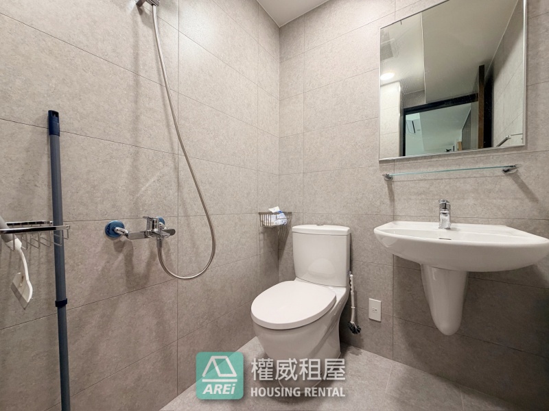 🏡 鑫巨蛋2｜日系奶油宅，在巨蛋生活圈收藏一室溫柔