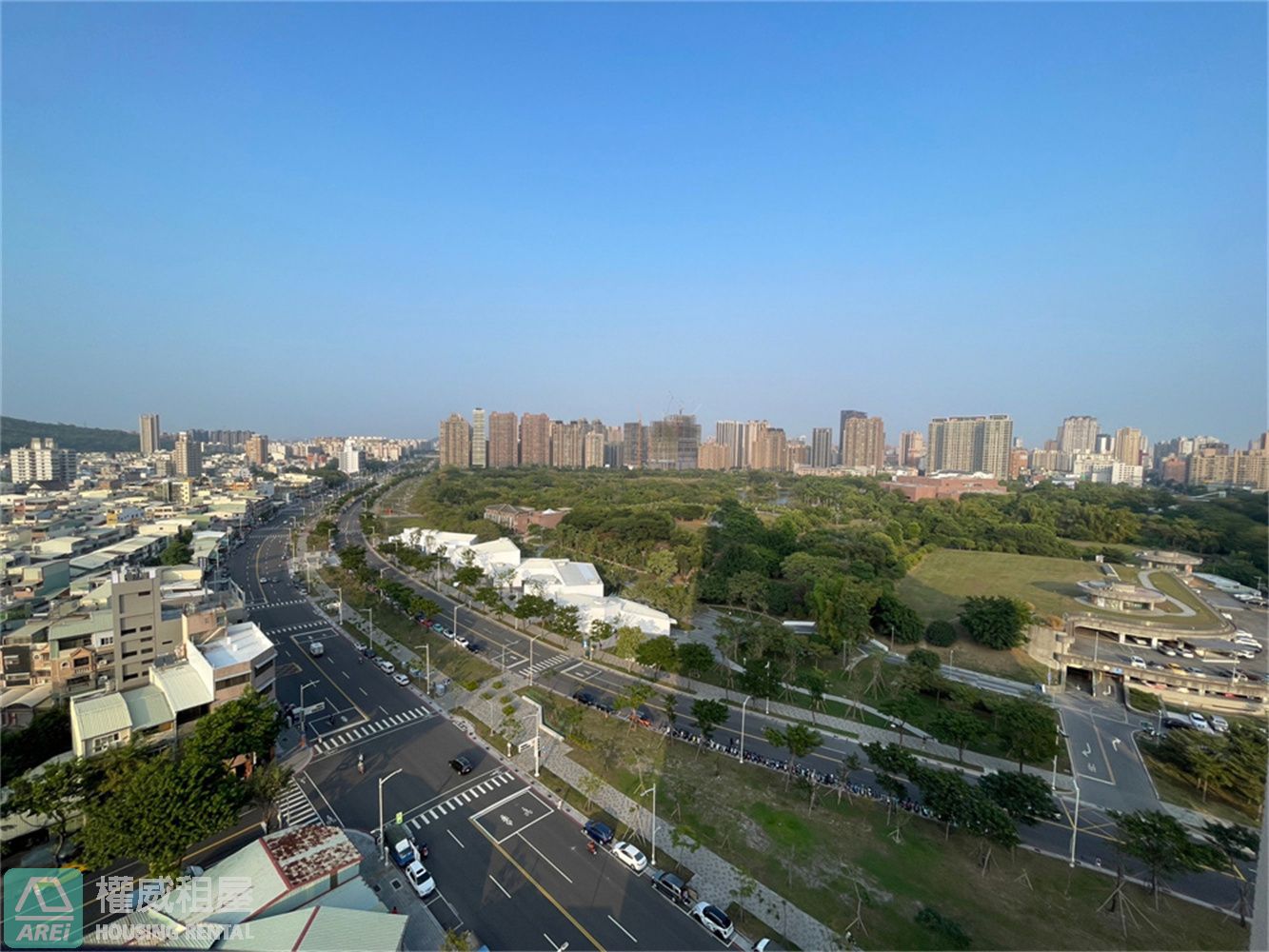 美術帝國｜美術館第一排180°景觀4+1泳池
