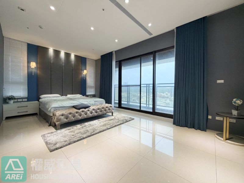 美術帝國｜美術館第一排180°景觀4+1泳池