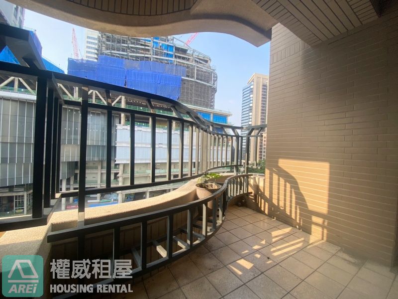 捷運&輕軌交會|近義享天地&好市多|原鑄四房平車