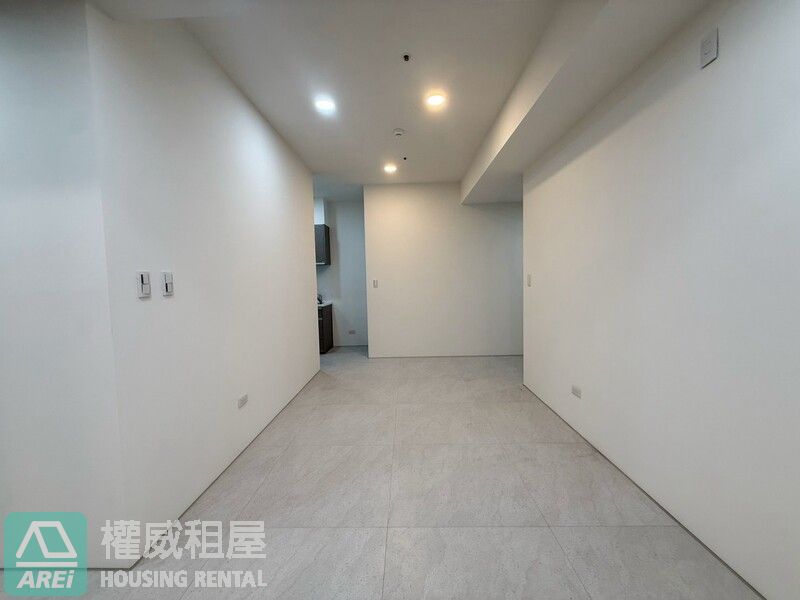 高大特區|之見築|3房2廳2衛|家具可談|可租補入戶籍