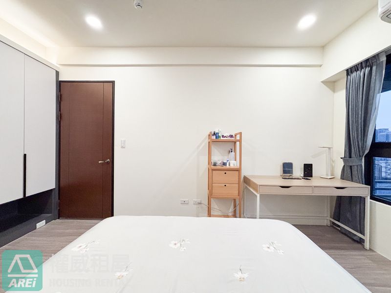 ✨前金J.ART兩房｜5年新屋 近六合夜市 雙捷運🌿