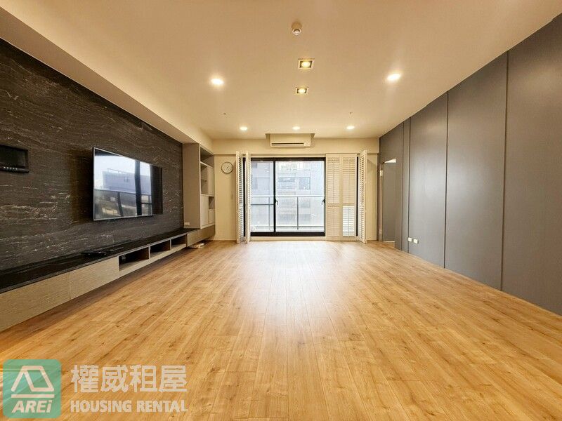 鼎宇森風景｜質感3+1房雙衛雙陽台｜職業佳・寵物友善
