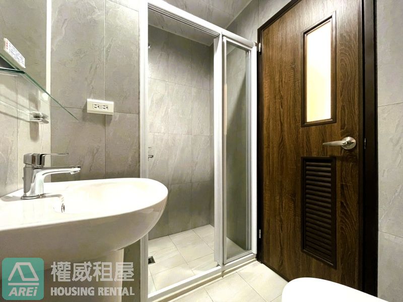 綠地第一排|郡都橋科大極|日式無印採光佳|全新家具電|正兩房