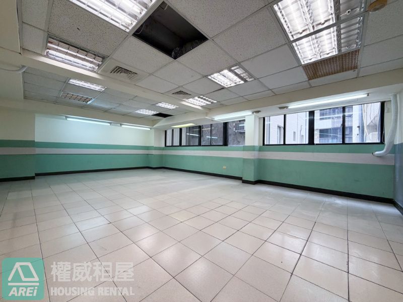中央公園科見大廈店面