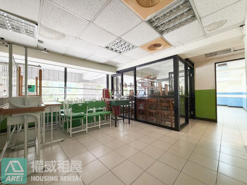 中央公園科見大廈店面
