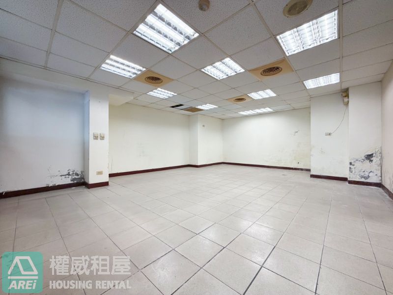 中央公園科見大廈店面