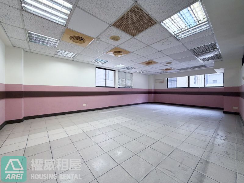中央公園科見大廈大坪數辦公室