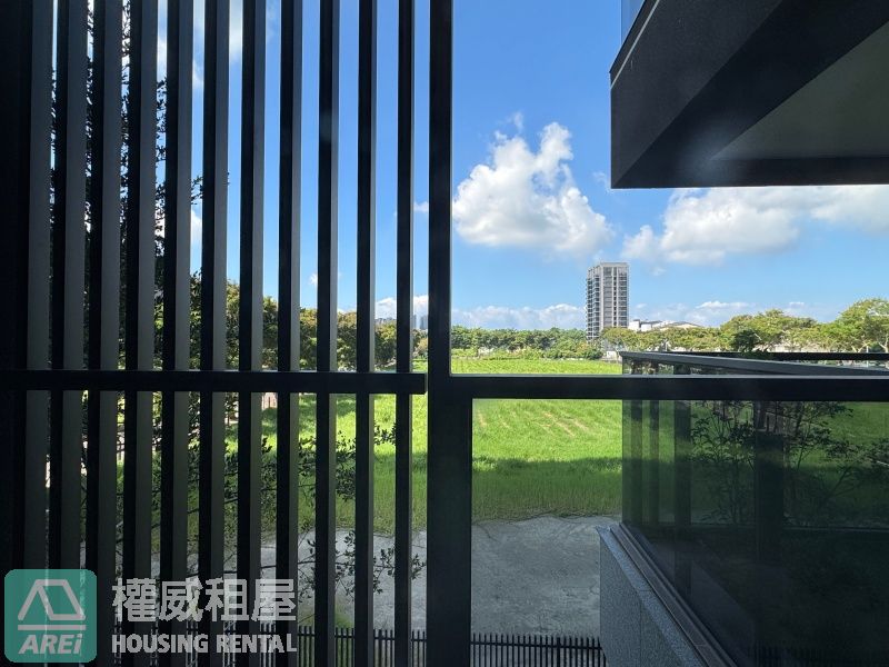 🚇 青埔捷運站對面・橋科大極綠意景觀兩房平車