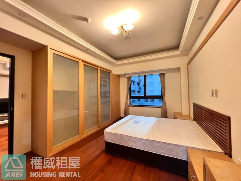 🏡 太普風格｜美術館・典雅溫馨 3 房平車