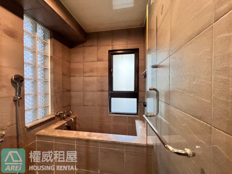 🏡 太普風格｜美術館・典雅溫馨 3 房平車