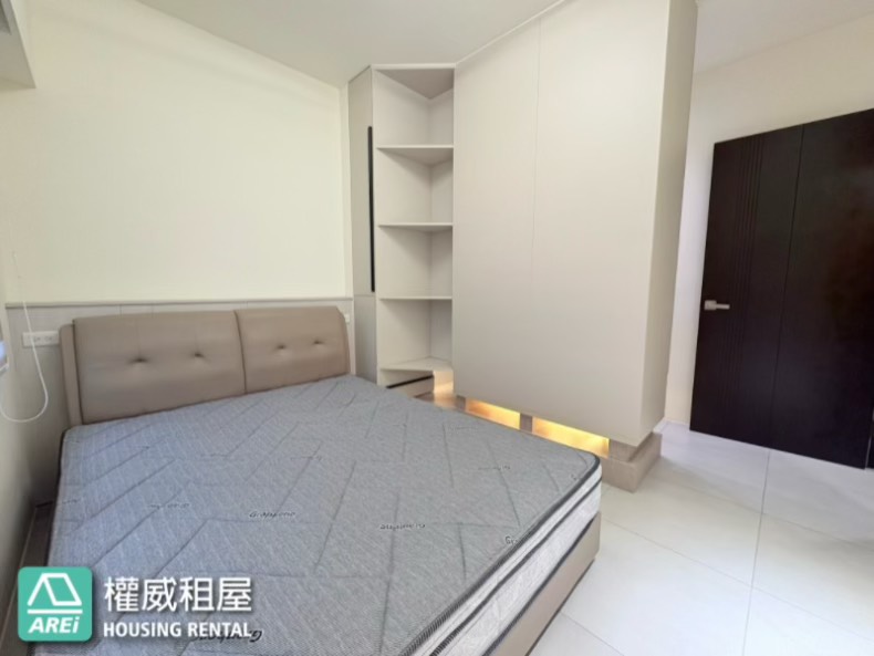 海景｜泰嘉拓真2+1房平車｜楠梓高大特區