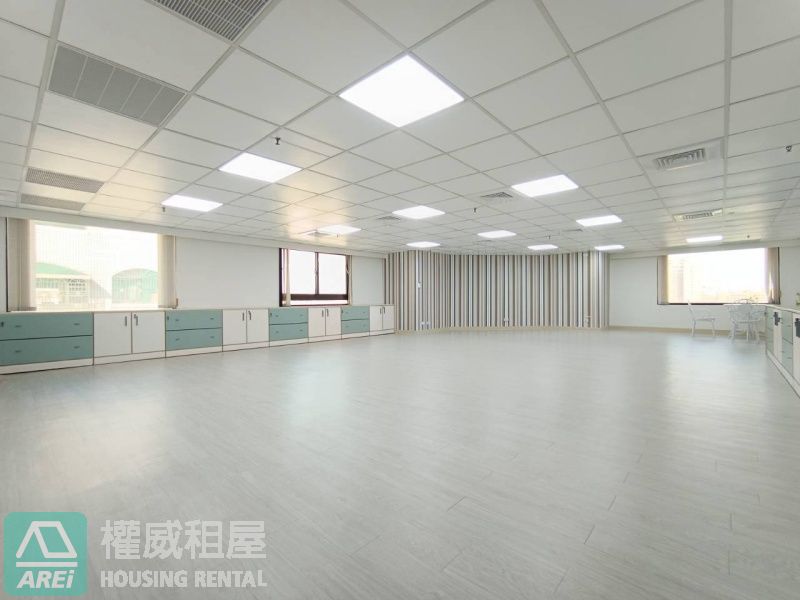 祥發財經大樓｜捷運後驛站重新整修採光辦公室