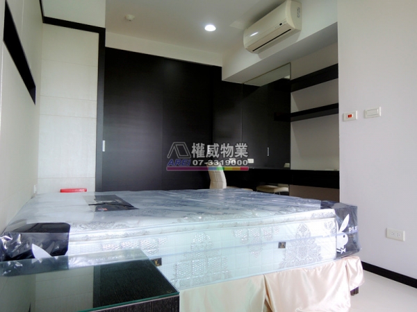 ✨【I-HOME】時尚現代 2+1 房｜雙床房+獨立和室．通風採光絕佳