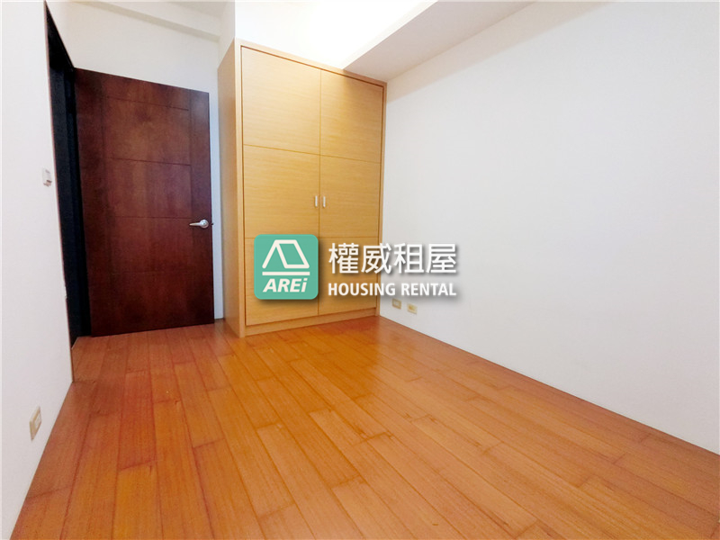 中央公園MRT愛上悅讀景觀2+1房 VR-VERSION