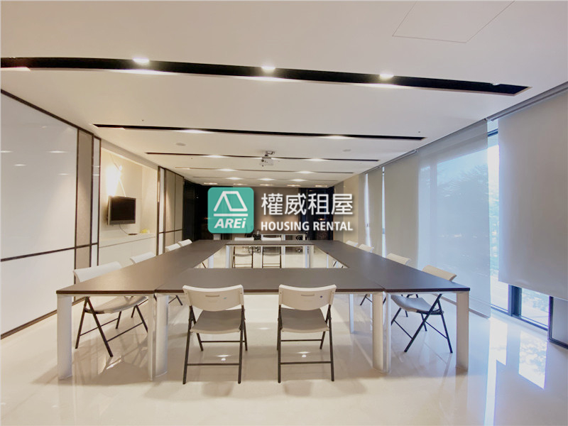 美術館大面寬1+2F豪宅店面