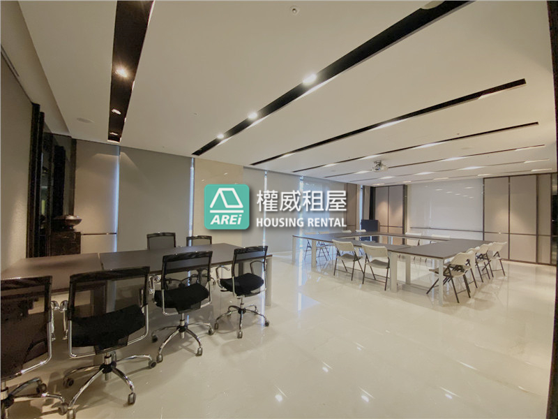 美術館大面寬1+2F豪宅店面