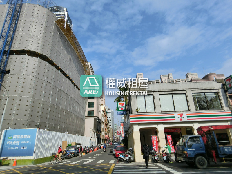 中央公園美麗島雙捷運透天店面