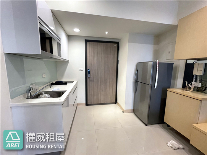 亞灣三多MRTihome高檔溫馨兩房平移車位