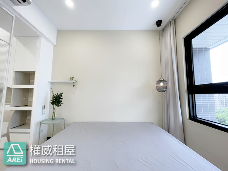 巨蛋MRT博愛香榭日光泳池景觀2房