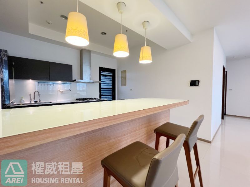 美術館鳳凰會3面採光靚麗3+1房平車泳池
