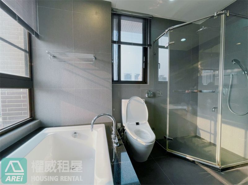 鄰美術館*郁見築*景觀3+1房雙主臥雙平車