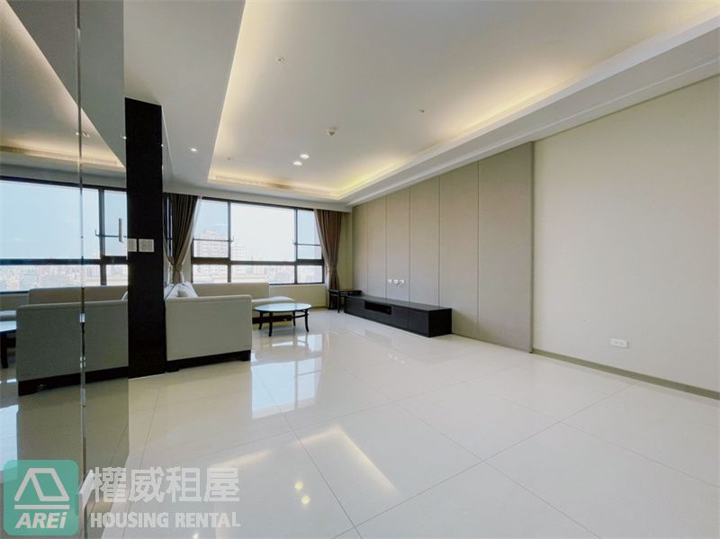 鄰美術館*郁見築*景觀3+1房雙主臥雙平車