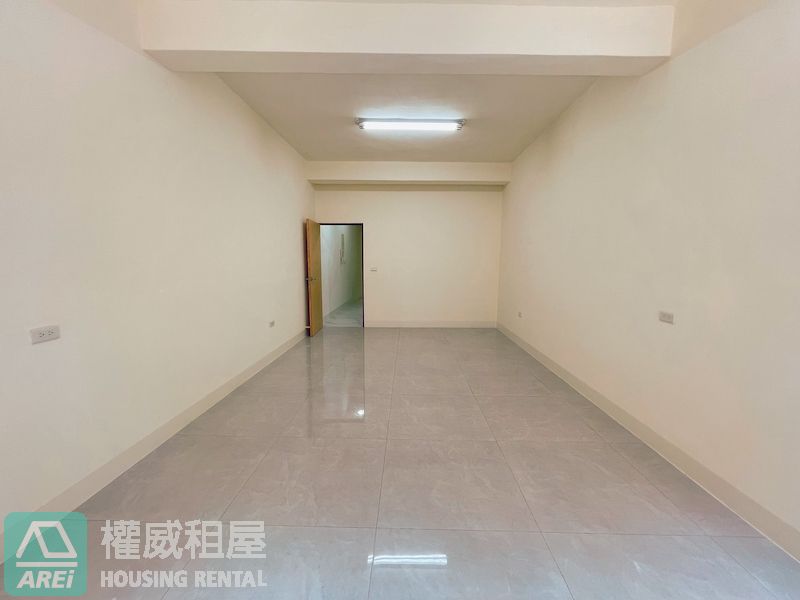 三多百貨商圈6大房車墅