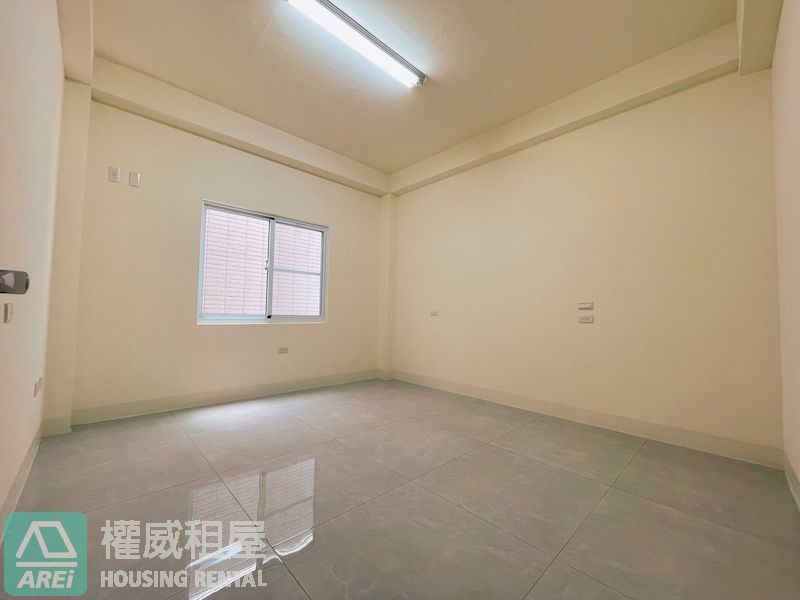 三多百貨商圈6大房車墅
