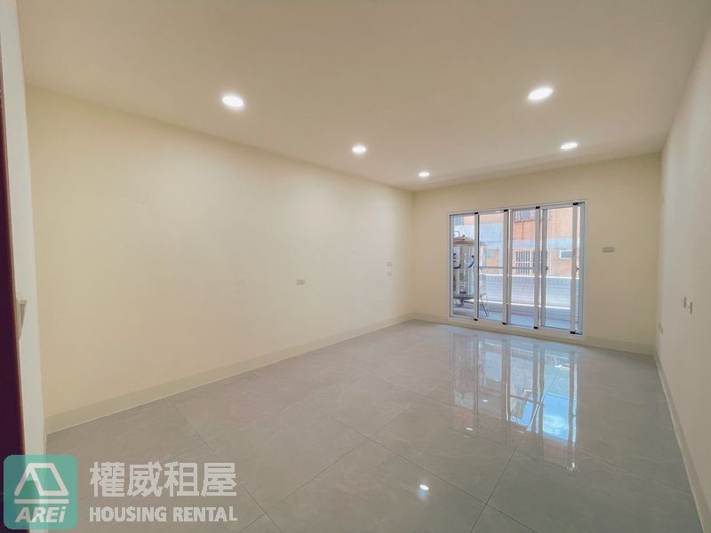 三多百貨商圈6大房車墅