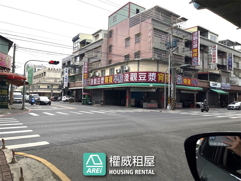 仁武｜仁雄商圈旁｜約25米面寬｜稀有三角窗大透店