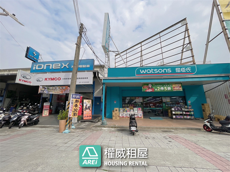 仁武｜仁雄商圈旁｜約25米面寬｜稀有三角窗大透店