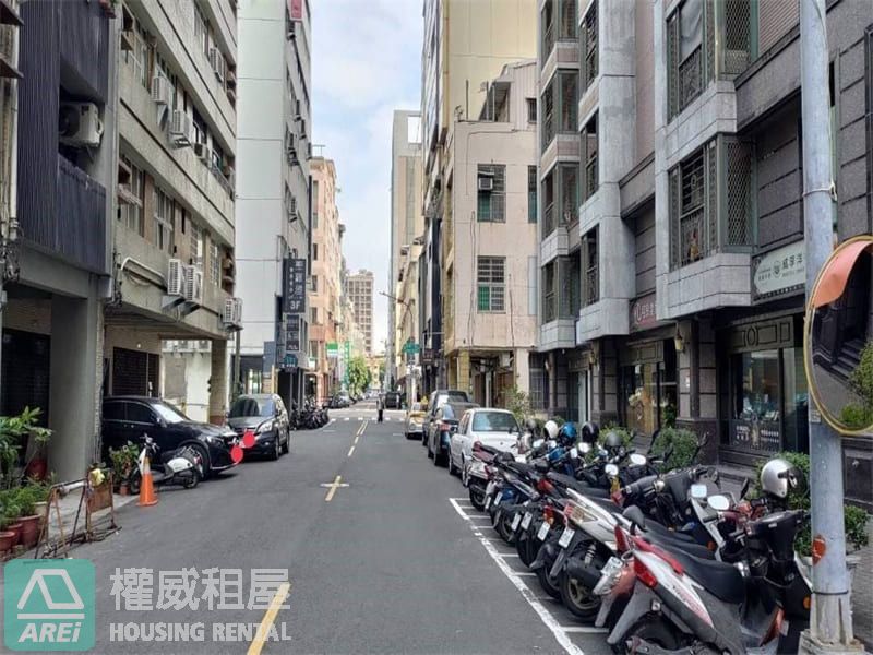 預售-雙捷運樞紐3房+平面車位丨下斡價格好談