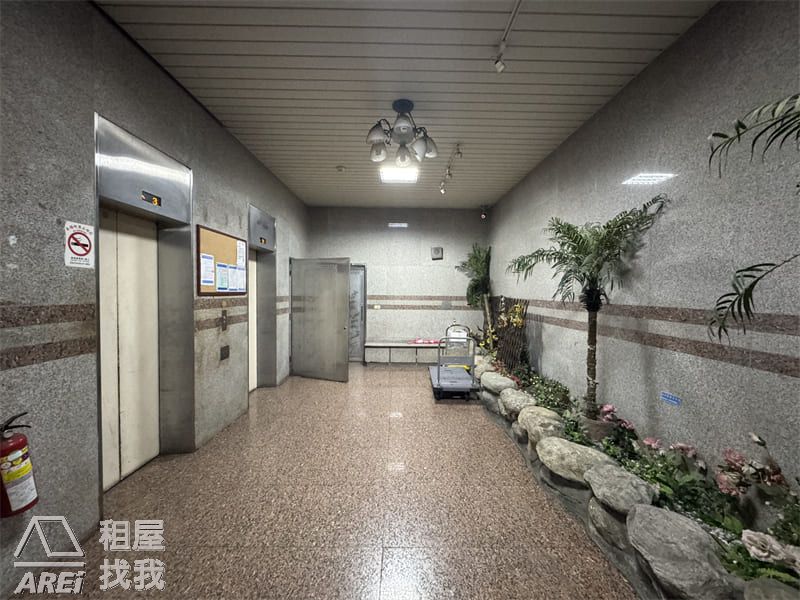 🏢草衙佛公低總價商辦室內約39坪近捷運站