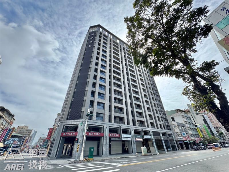 高雄站前三鳳中街｜鬧中取靜獨享清靜低屋齡2房