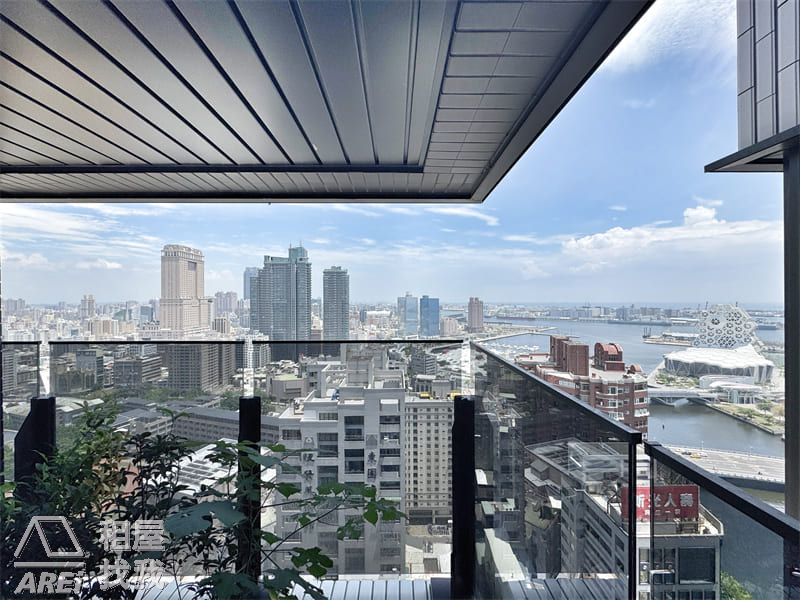全新裝潢首排水岸飯店宅，愛河灣景盡收眼底