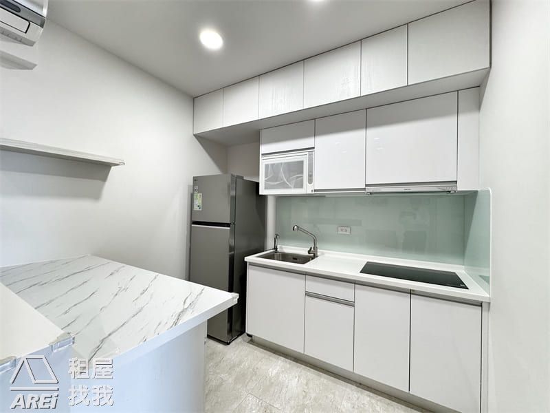 全新裝潢首排水岸飯店宅，愛河灣景盡收眼底