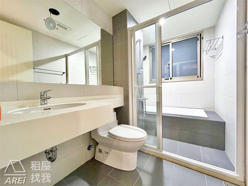三多微笑時代｜質感藍調泳池1+1房平車