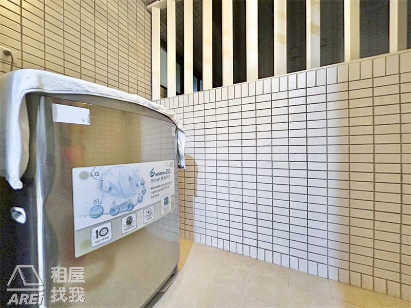 三多微笑時代｜質感藍調泳池1+1房平車