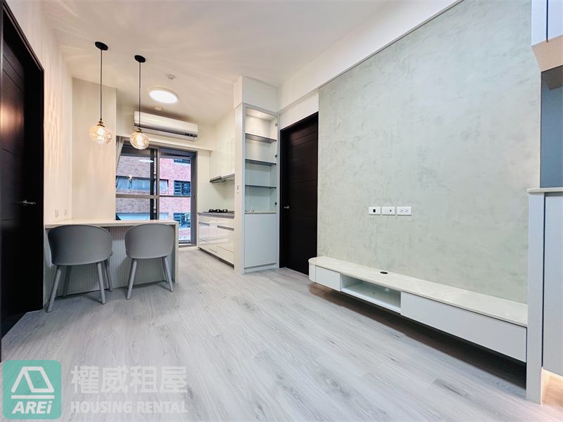 🏡🌿 仁發和 — 左營高鐵特區・垂直綠院中的靜謐生活｜質感兩房