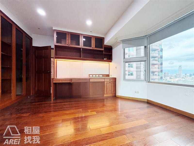 🌳國家音樂廳｜三面採光景觀7房豪邸三平車｜河堤社區