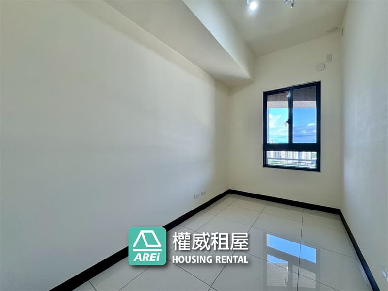 後勁福懋MORE+全新高樓實品屋景觀3+1房平車