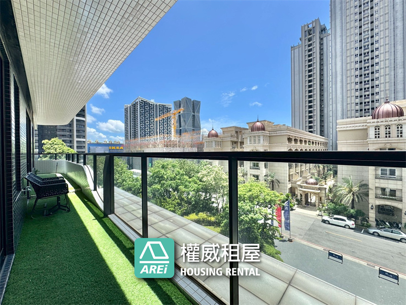望著童話般城堡🏰住進奢華豪邸｜殷雄3+1房雙平車