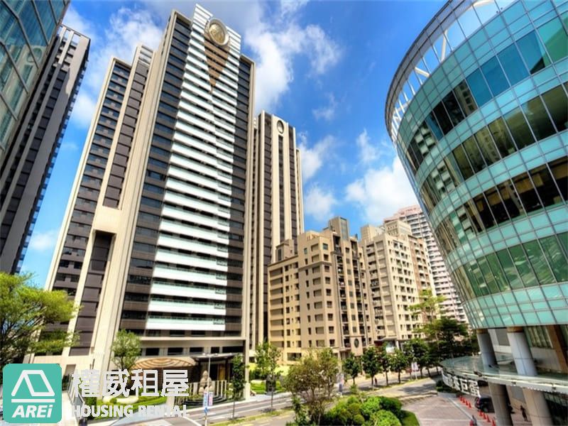 散步到巨蛋｜京城鉅誕山海景3+1房平車