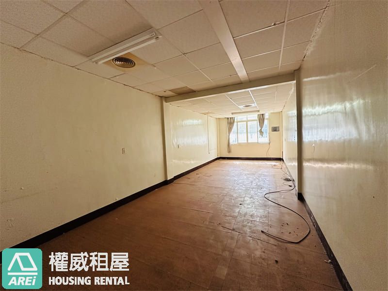 國際港灣正駁二藝術特區稀有釋出透天J