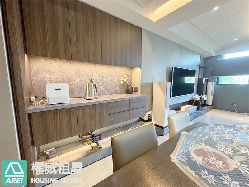 水上風行傍壽山｜鍾靈毓秀透天｜六層轉角三面採光+平車