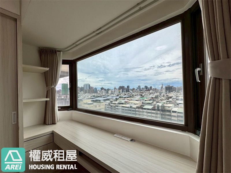 屋主真心讓售｜英明商圈四房平車陽光宅