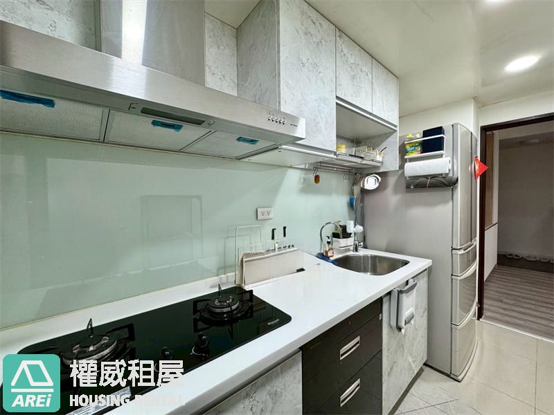 屋主真心讓售｜英明商圈四房平車陽光宅